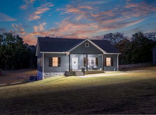 3762 Bowker Rd, Charlotte, TN 37036