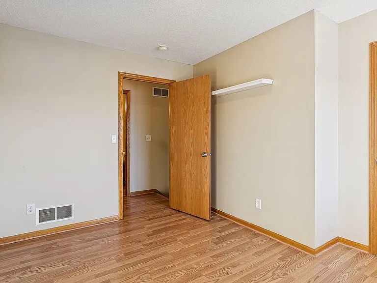 2533 Cobble Hill Ct #F — Photo 7