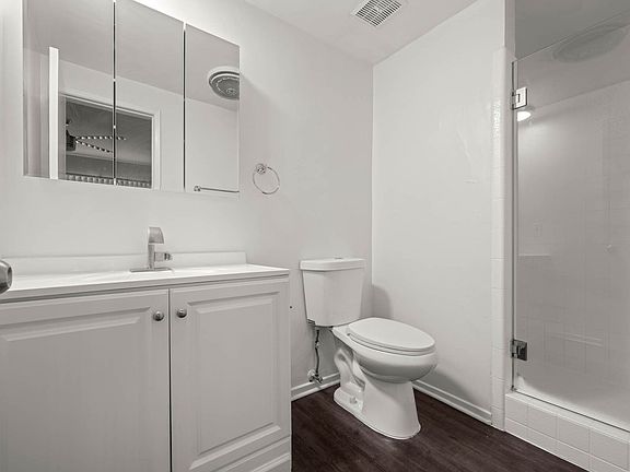 2nd image of 1537 Centinela Ave #112