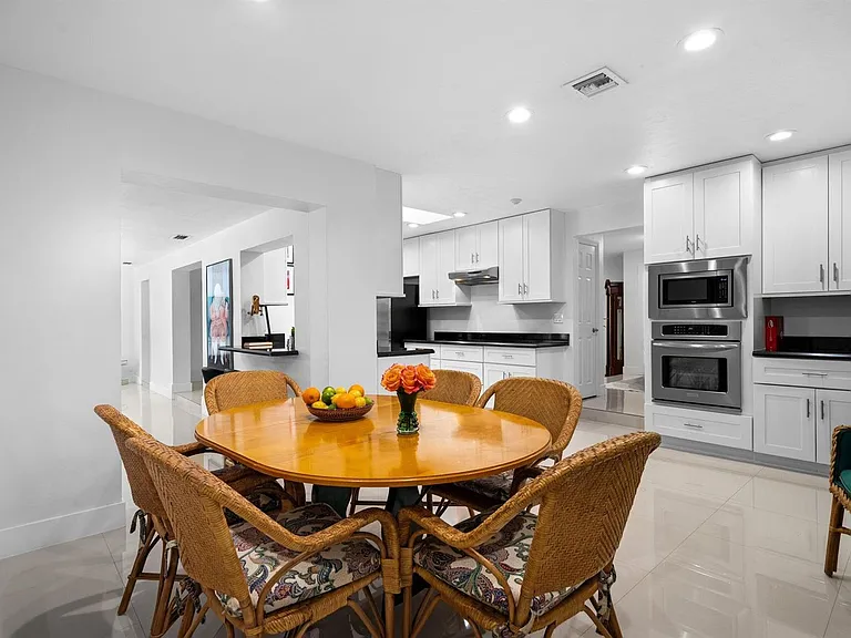 326 Seven Isles Dr — Photo 13