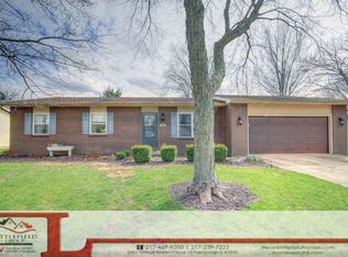 109 E Evergreen Dr, Saint Joseph, IL