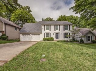 10570 Gillette St, Overland Park, KS 66215