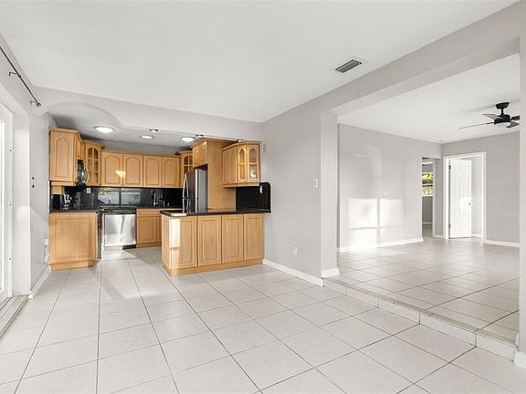 5th image of 2913 MCINTOSH ROAD