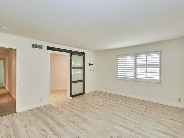 530 Cameron Crest Dr — Photo 23
