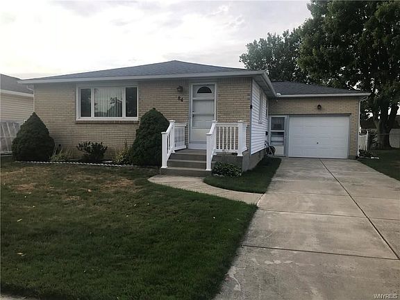 2nd image of 84 Oakwood Dr