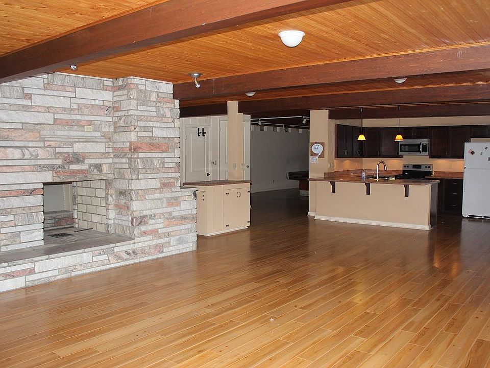 1st image of 705 Loch Leven Dr