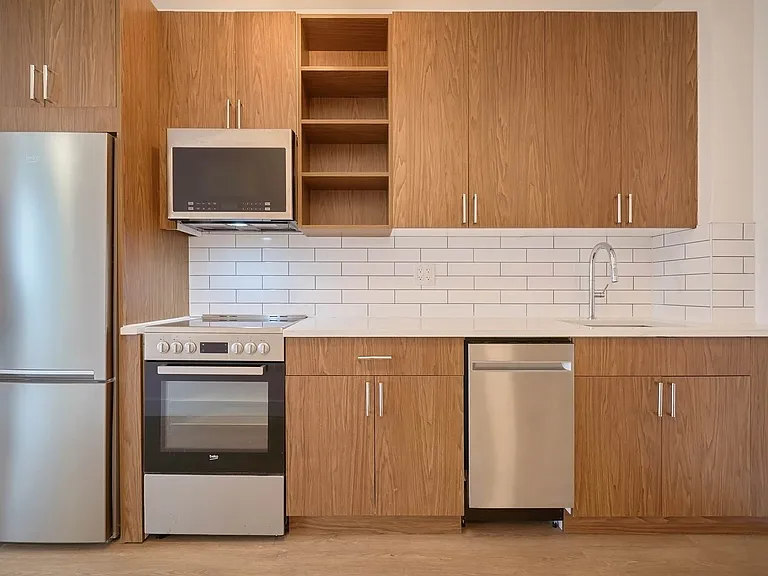 82 4th Ave #8B — Photo 7