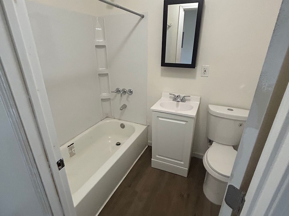 1st image of 7524 Pratt Ave APT 3