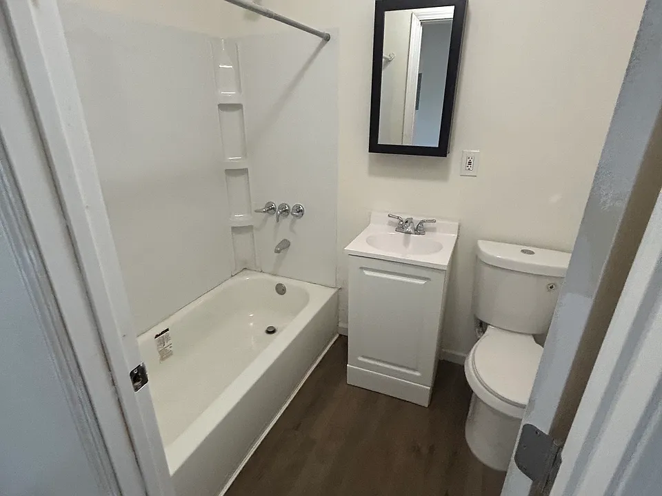 7524 Pratt Ave #3