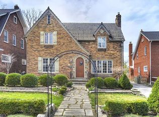44 Buckingham Rd, Rocky River, OH 44116