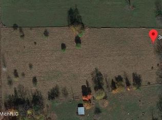365 N Briggs Rd, Quincy, MI 49082