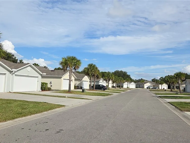 9112 Aegean Cir — Photo 2