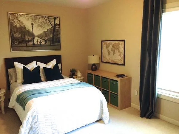3 bed, 3.5 bath, 1800 sqft, $2,800 — Photo 2