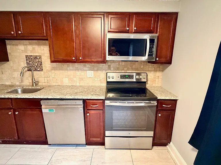 31 Scully Ave #C — Photo 10