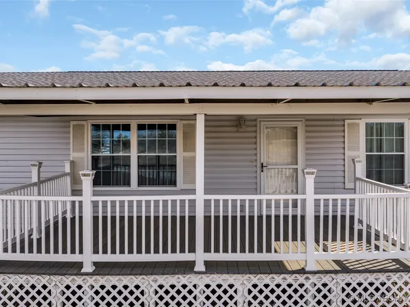 303 Stirling Rd, Ardmore, OK 73401