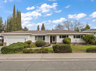 6913 Lincoln Ave, Carmichael, CA