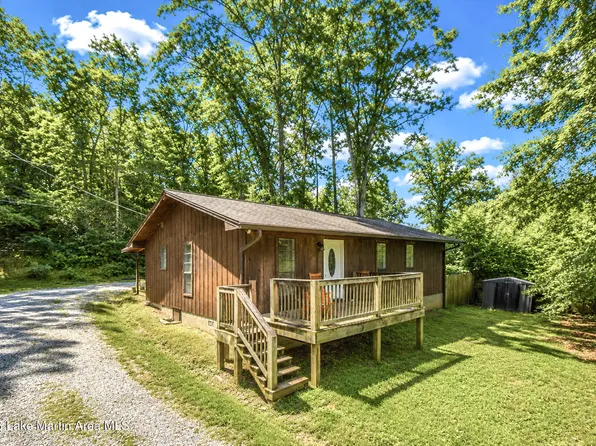 206 Red Barn Rd, Kellyton, AL 35089