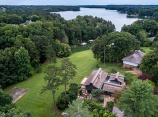 91 Overlook Dr, Gainesville, GA