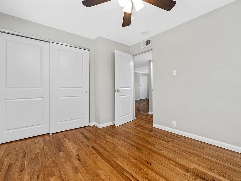 10132 Manchester Rd #B — Photo 5