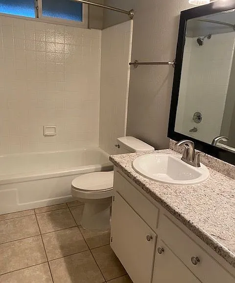 Shasta Villa Apartments — Photo 19