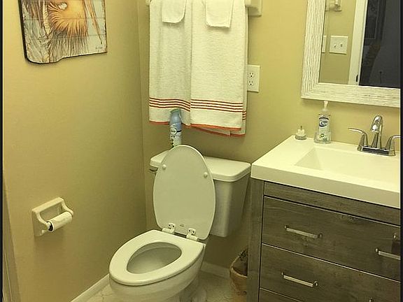 4th image of 14459 River Beach Dr APT D-129