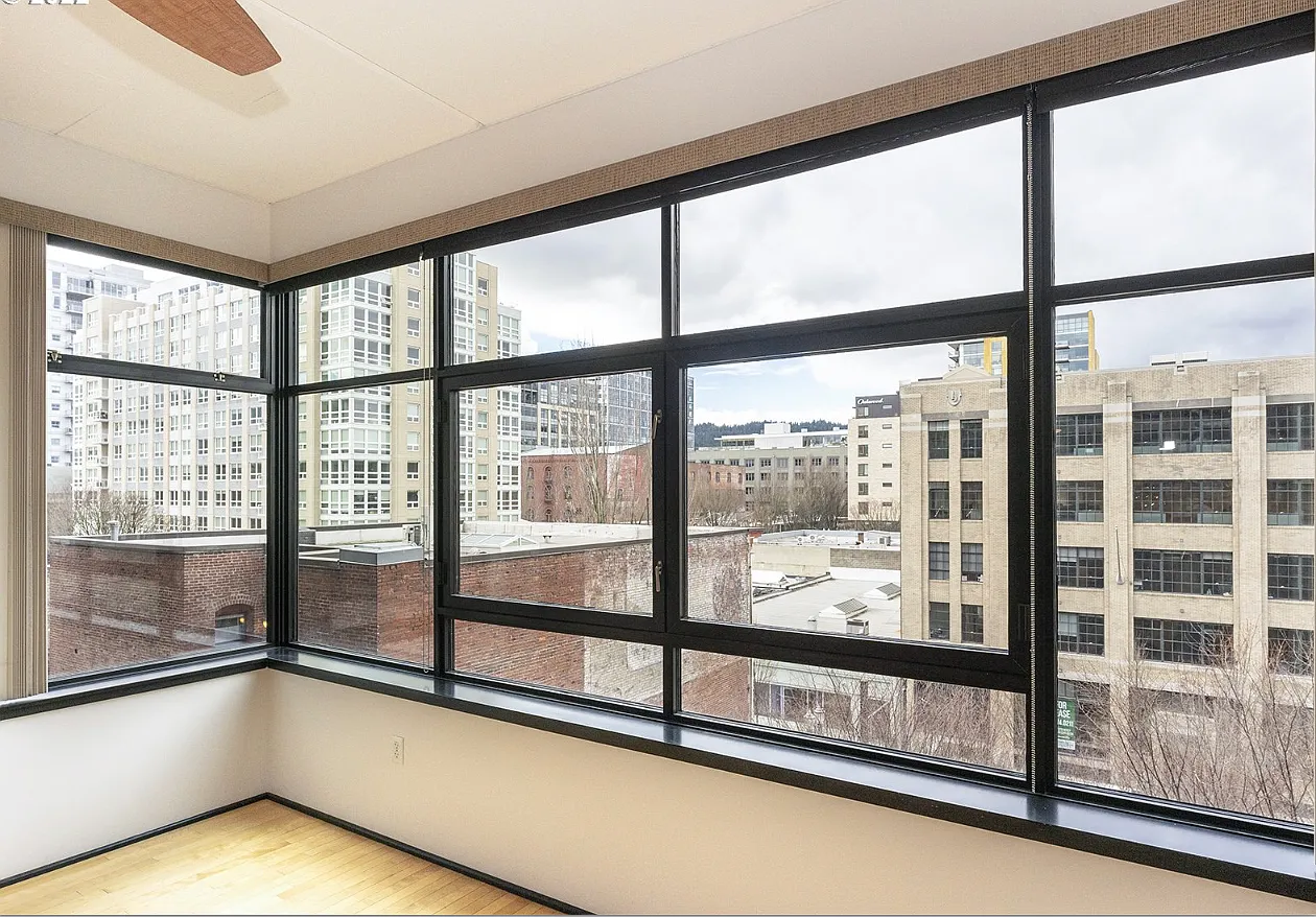2 bed, 1177 sqft, $2,675 — Photo 3