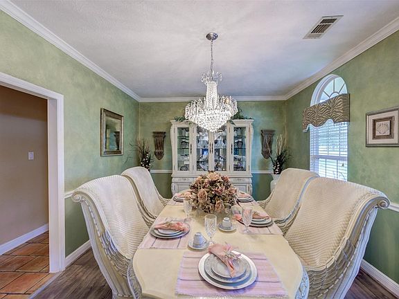 2nd image of 4711 Wildhorse Ct