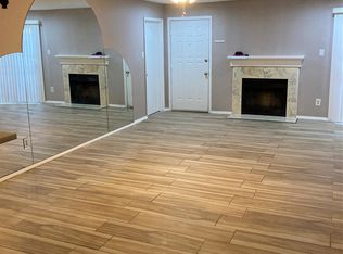 10667 Braes Bend Dr, Houston, TX 77071