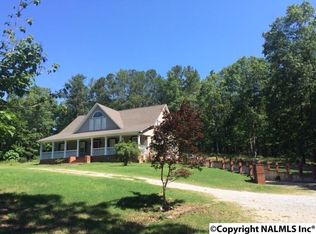 426 Nancy Dr, Glencoe, AL 35905