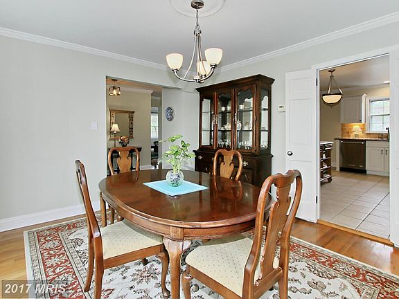 5th image of 3902 Shelley Ln