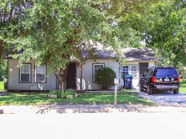 1608 McCormick St, Denton, TX 76205
