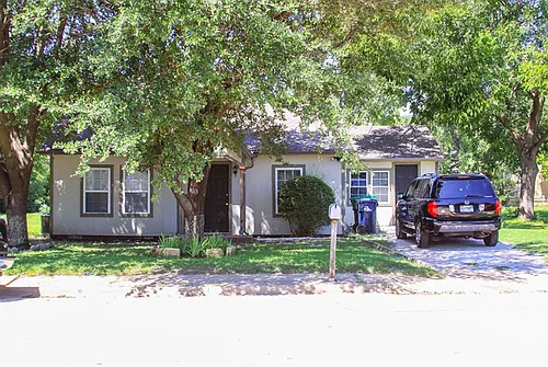 1608 McCormick St Photo 1