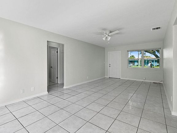 4th image of 836 Evergreen Dr