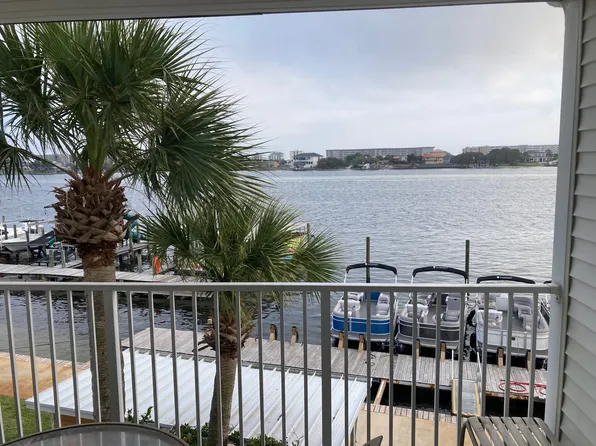 80 Miracle Strip Pkwy SE, Fort Walton Beach, FL