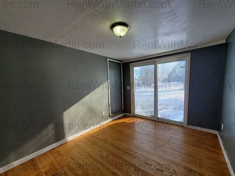 812 E End Ave — Photo 8