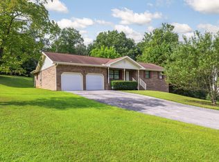 8 Hickory Ridge Trl, Ringgold, GA 30736
