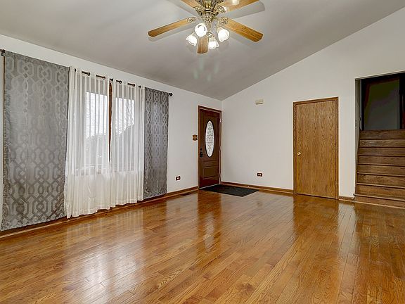 3rd image of 2502 Joe Adler Dr
