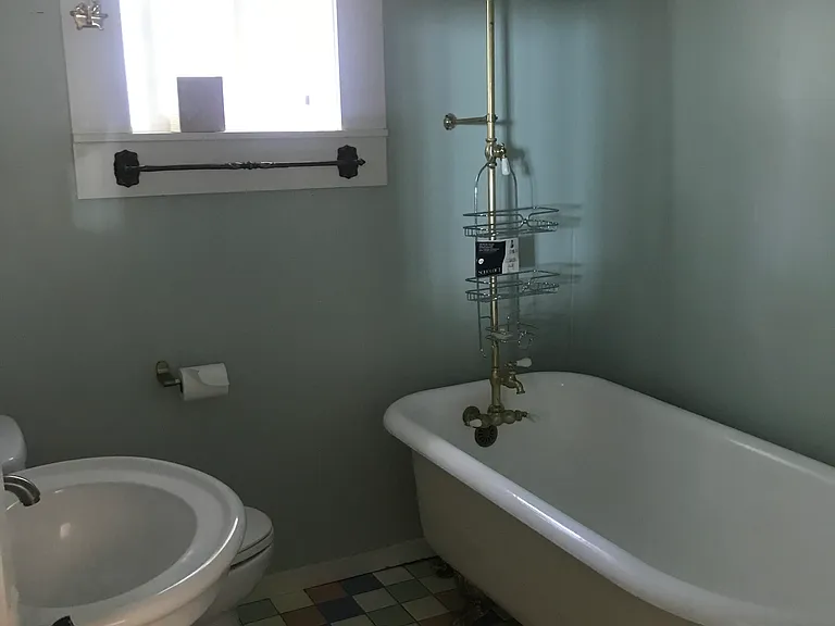 2716 Jefferson Ave — Photo 19