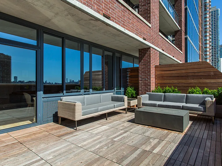 389 Washington St #23B — Photo 23