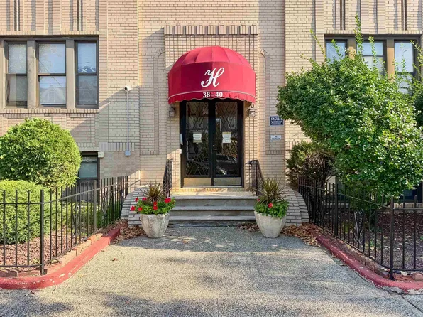 38 Highland Avenue image 1 of 16