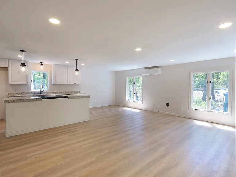 1597 Sanford Rd #1 — Photo 8