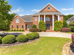 201 Corinthian Dr, Simpsonville, SC 29681