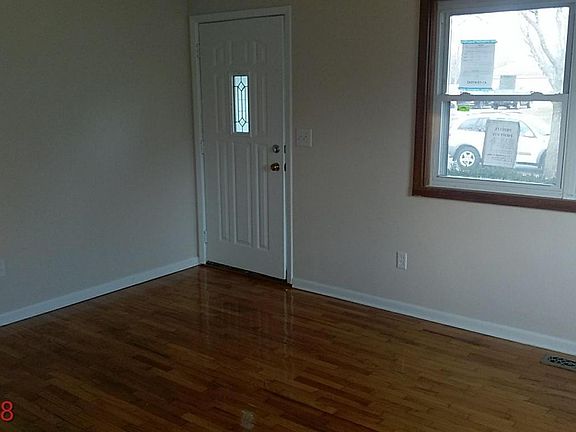 4th image of 5351 Mick Ave SE