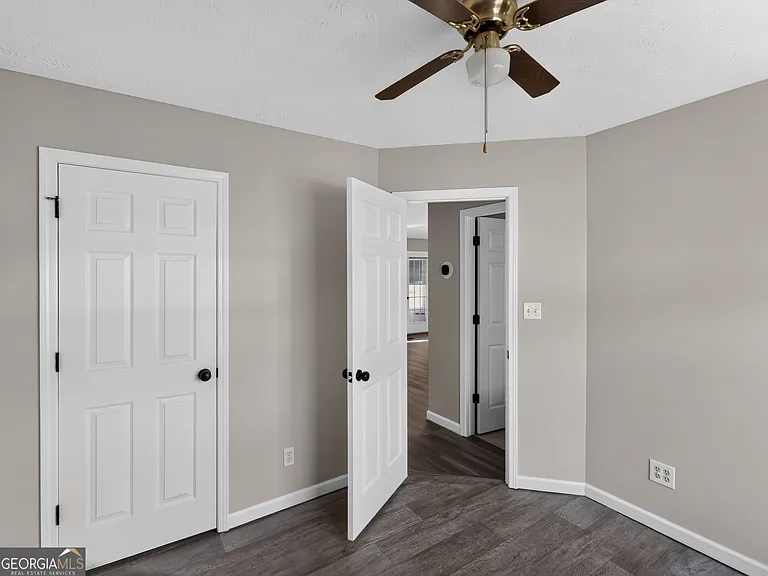 22 Canterbury Dr — Photo 11