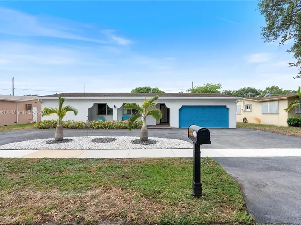 9240 SW 55th Ct, Cooper City, FL 33328