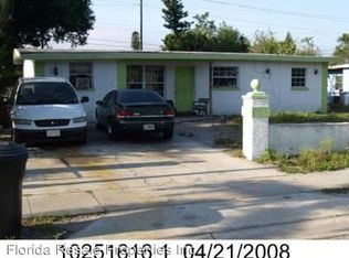 3042 2nd St, Fort Myers, FL 33916