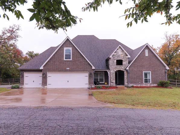 4515 W 93rd St, Tulsa, OK 74132