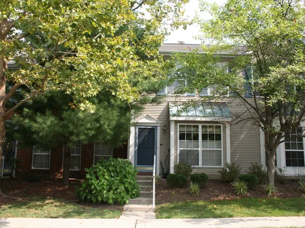 10 Hudson Ct #2404, Franklin Park, NJ 08823