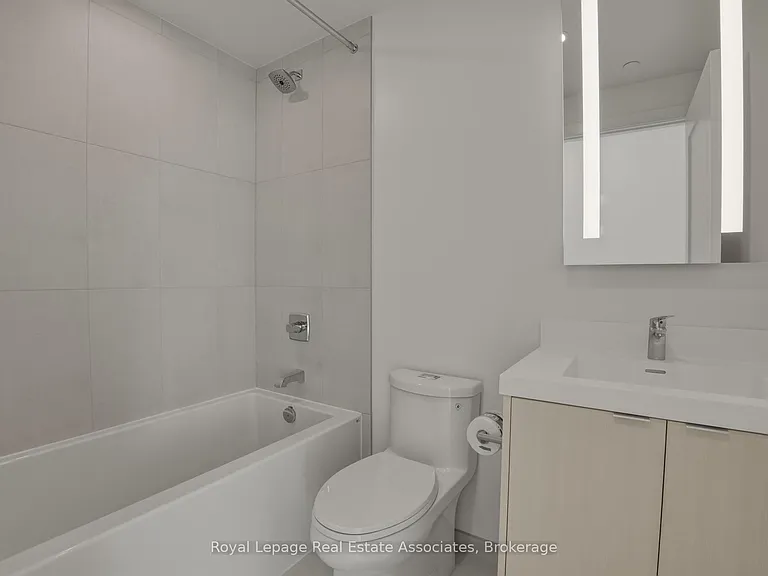 25 Cordova Ave #1410 — Photo 14