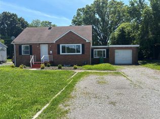 870 Jerome Ln, Cahokia, IL 62206